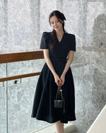 NK062 特色布料V領連身帖