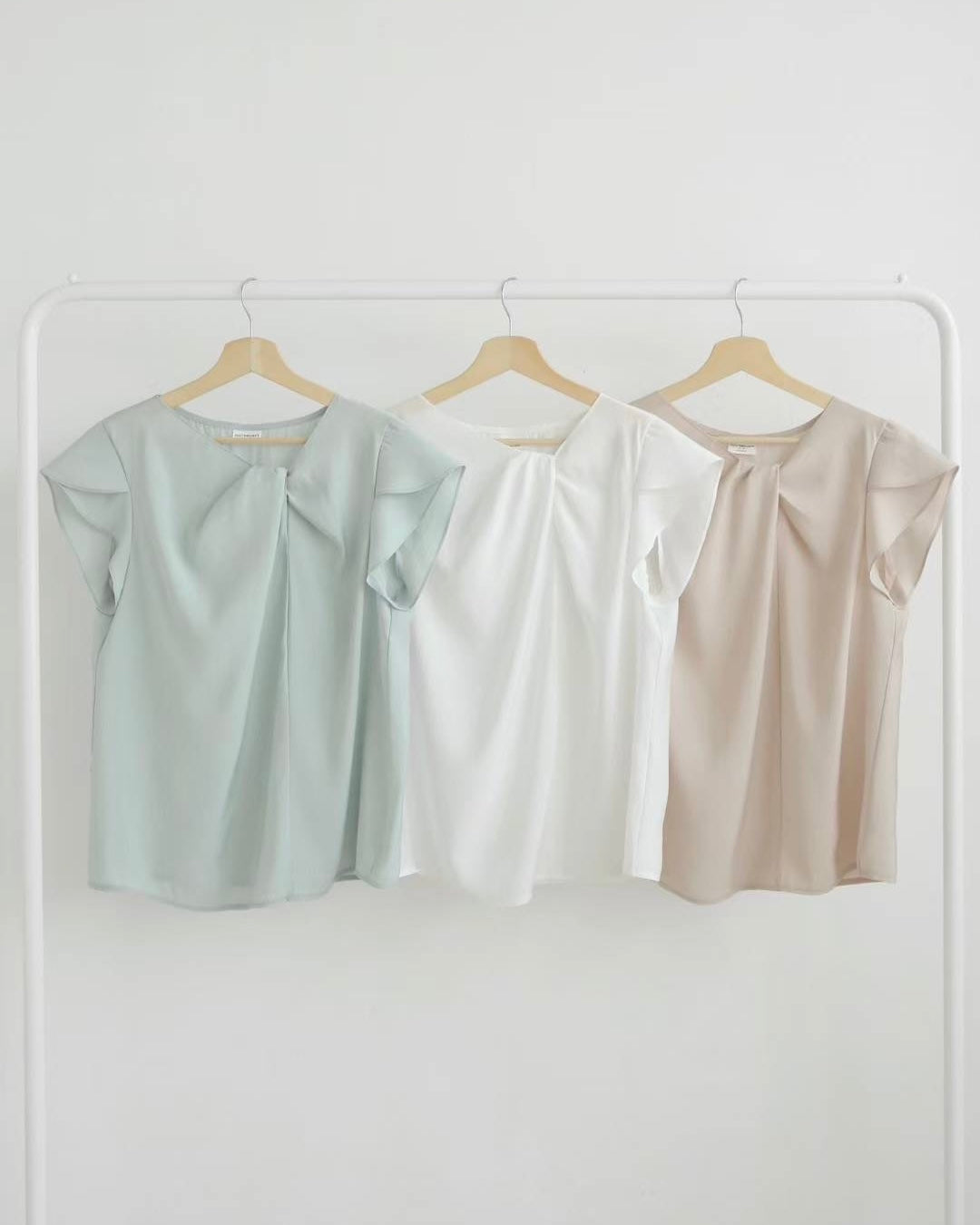 NK187 鬱金香衣袖上衣