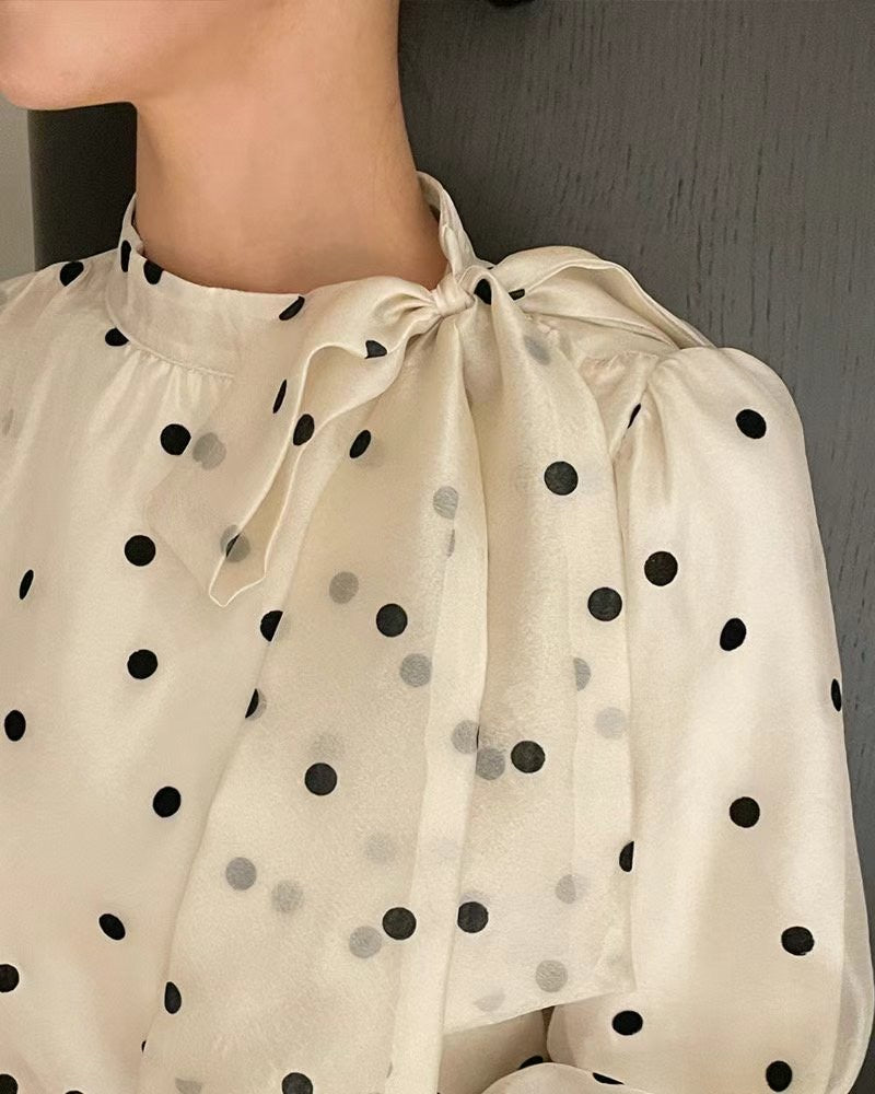 NH899 小波點蝴蝶結上衣