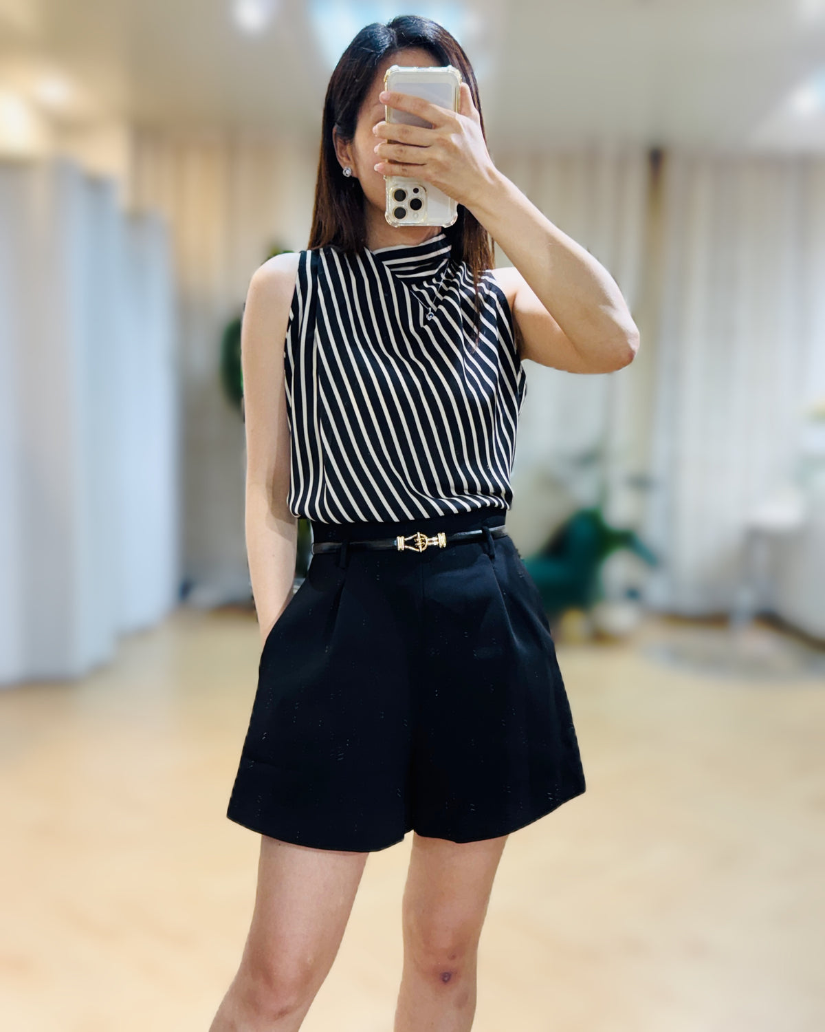 NK132 特色衣領真絲上衣