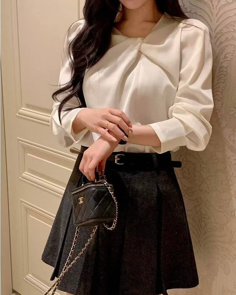 NK267 褶皺絲綢上衣