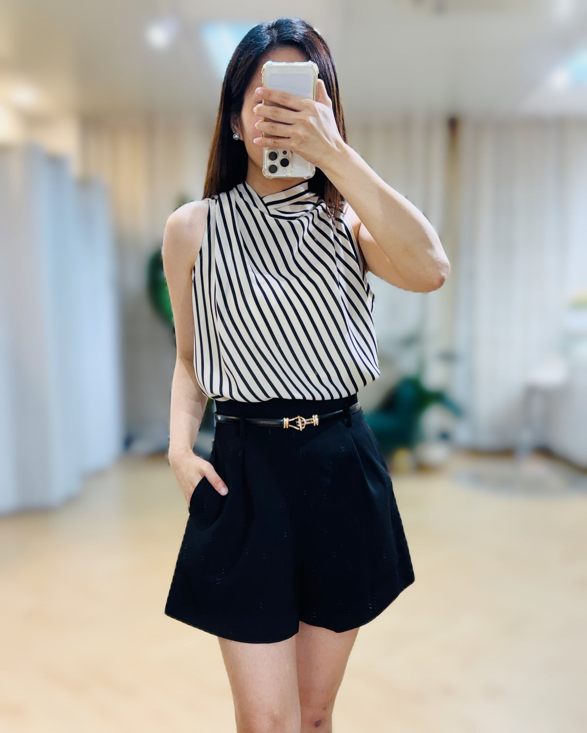 NK132 特色衣領真絲上衣