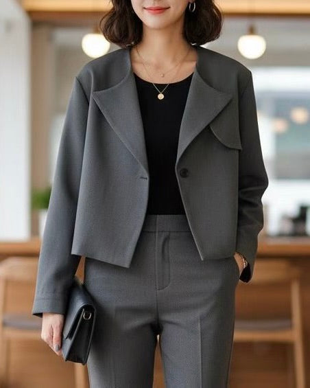 NK304 垂感波浪領短版外套