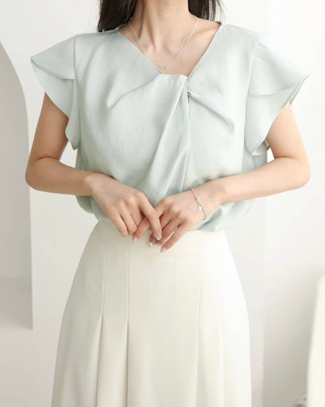 NK187 鬱金香衣袖上衣