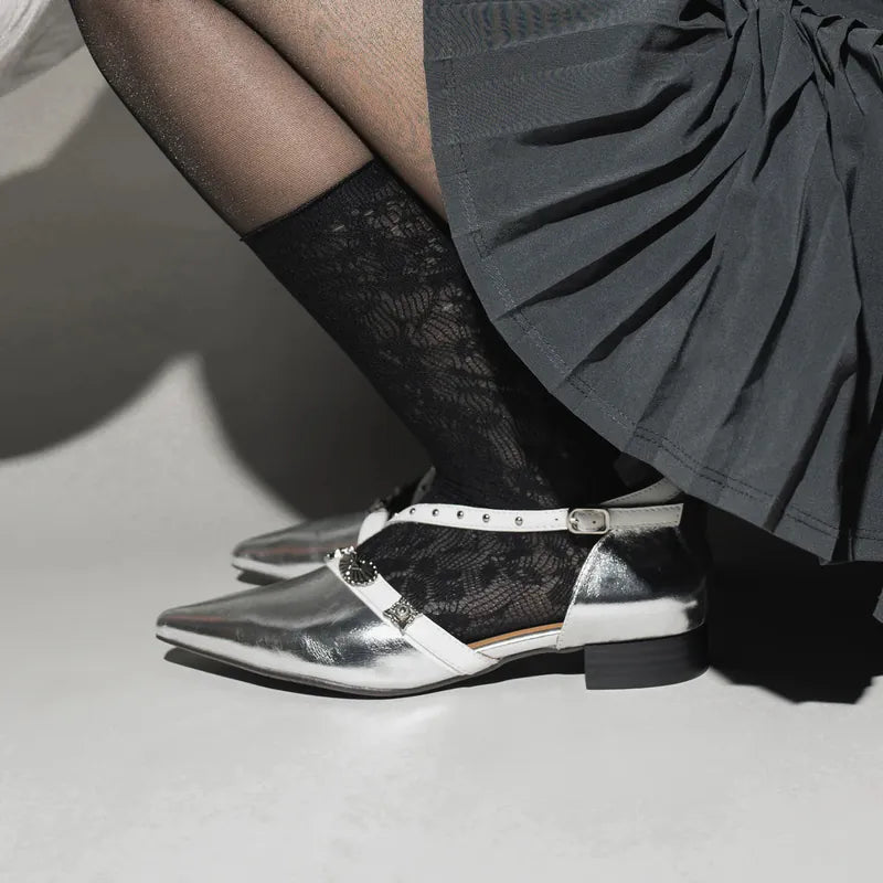 NH188 LEATHER LAB MELANTHA POINTED TOE METAL PIERCE PUMPS