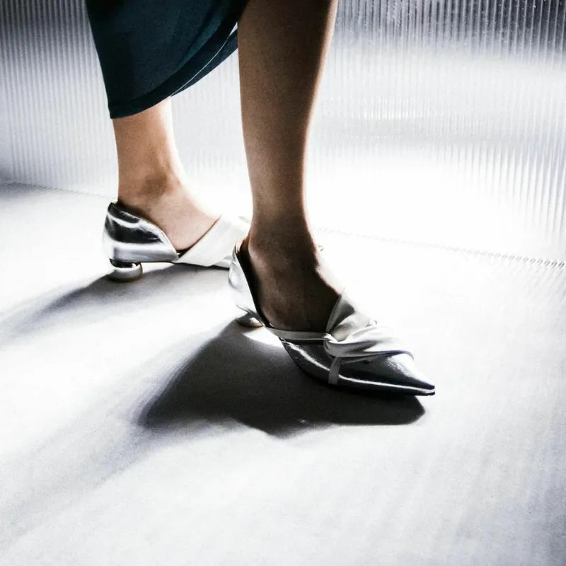 NE604 Leather Lab ROUND-HEEL STRAPPED PUMPS