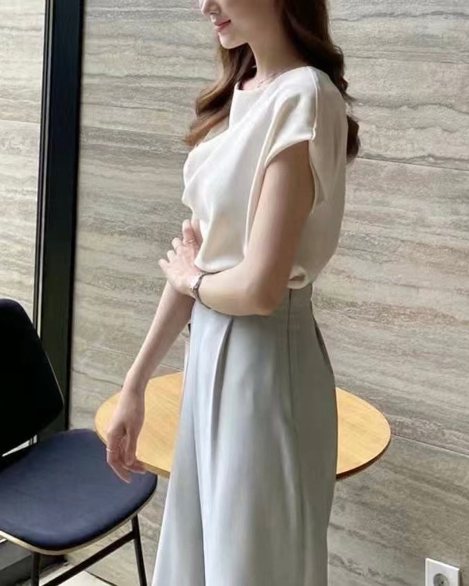 NK064D 垂墜感上衣