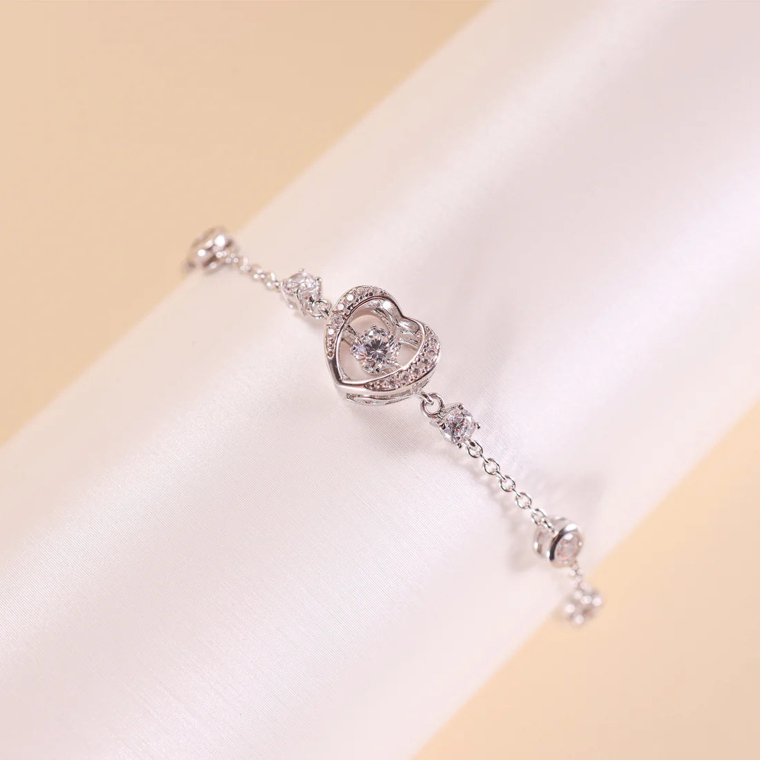 LVB002 Dancing Heart Bracelet