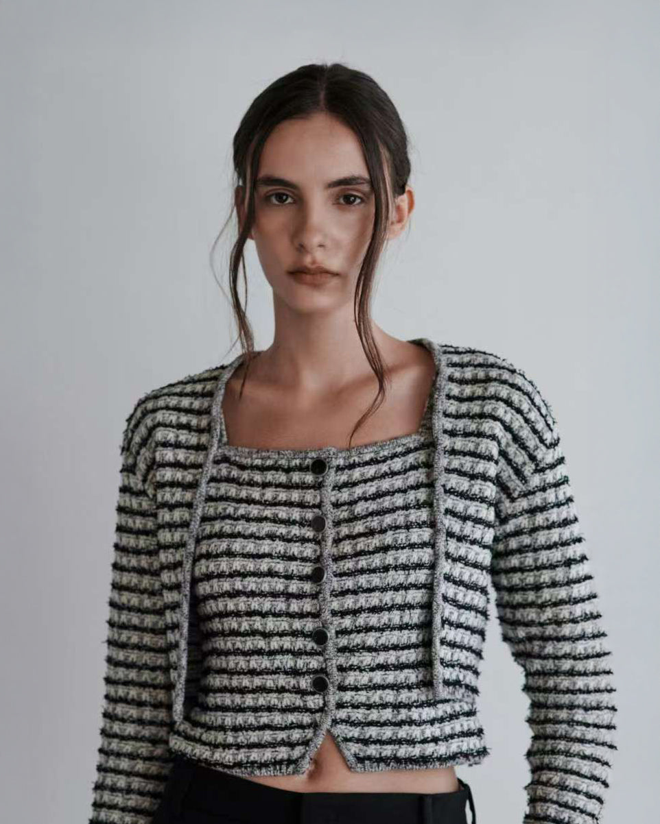 NK265 條紋針織吊帶外套