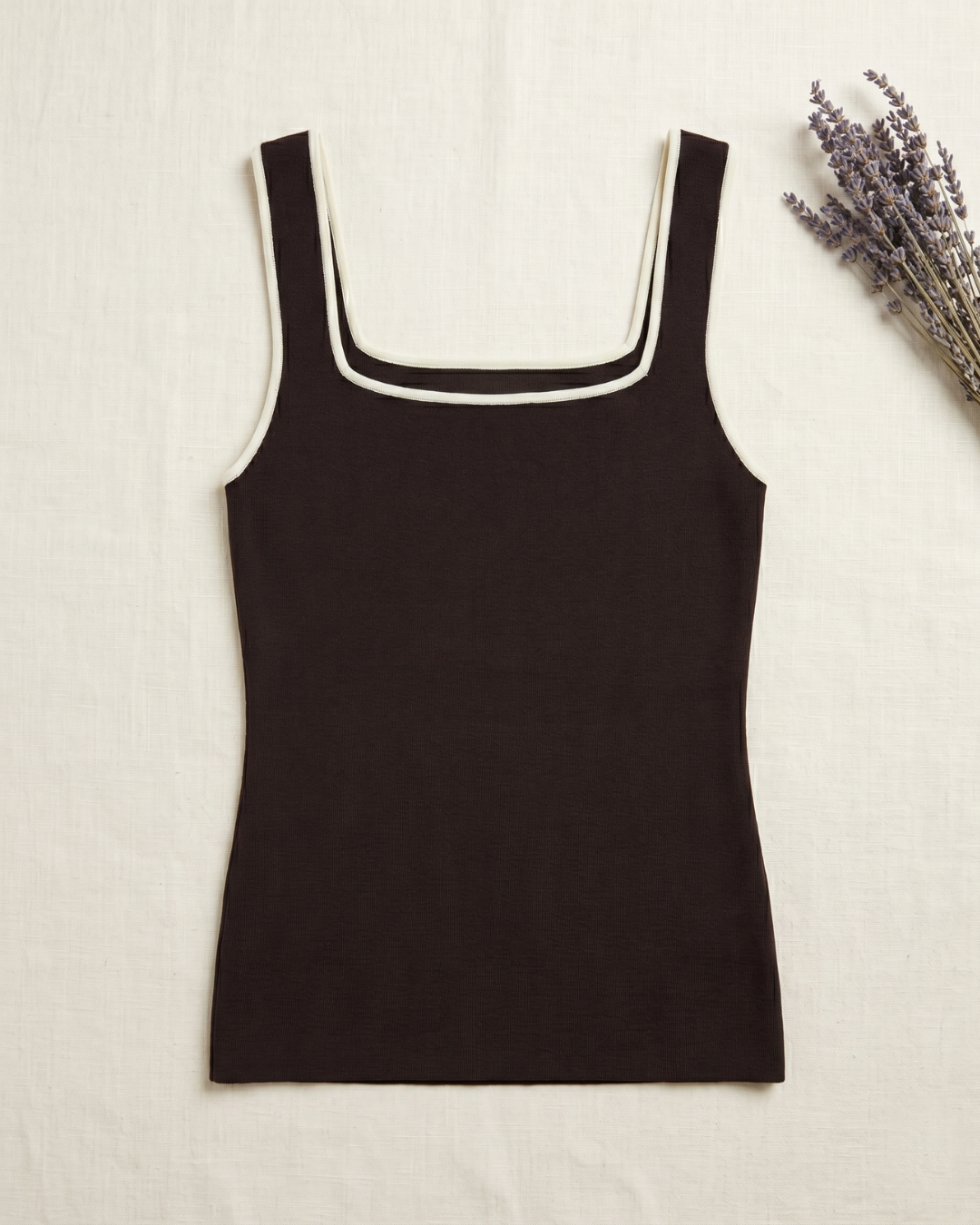 NK563 綑邊針織背心