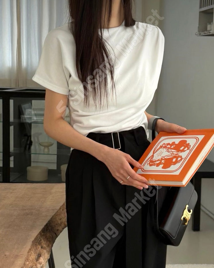 NK081 不規則垂墜上衣