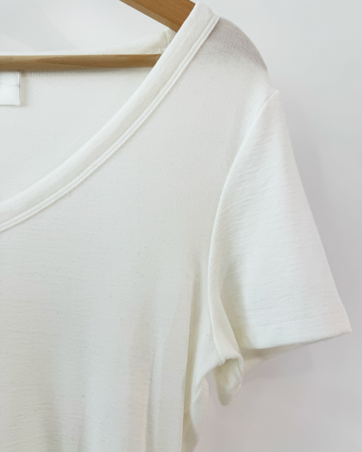 NK651 V領彈性天絲Tee