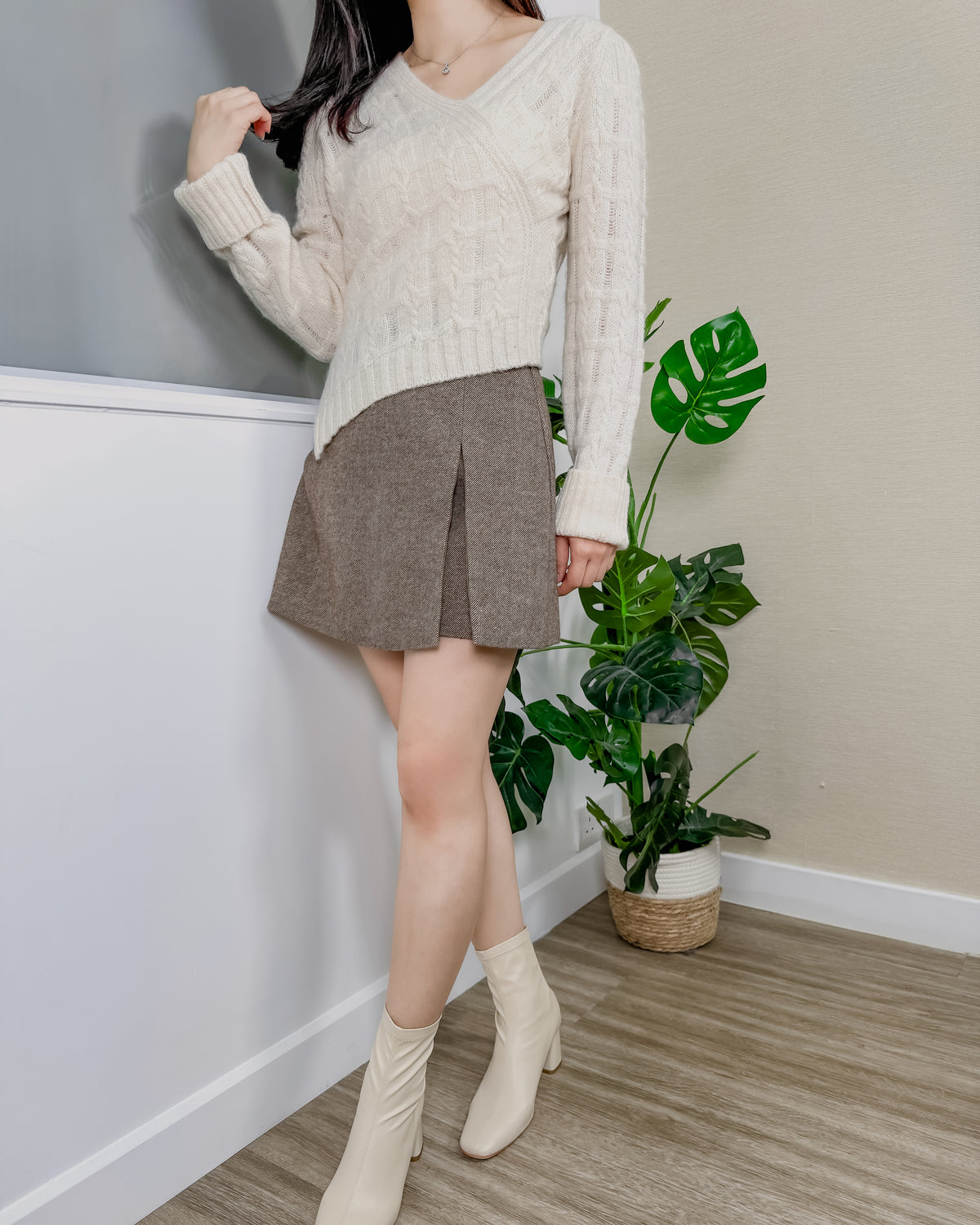 NK376 V領針織上衣