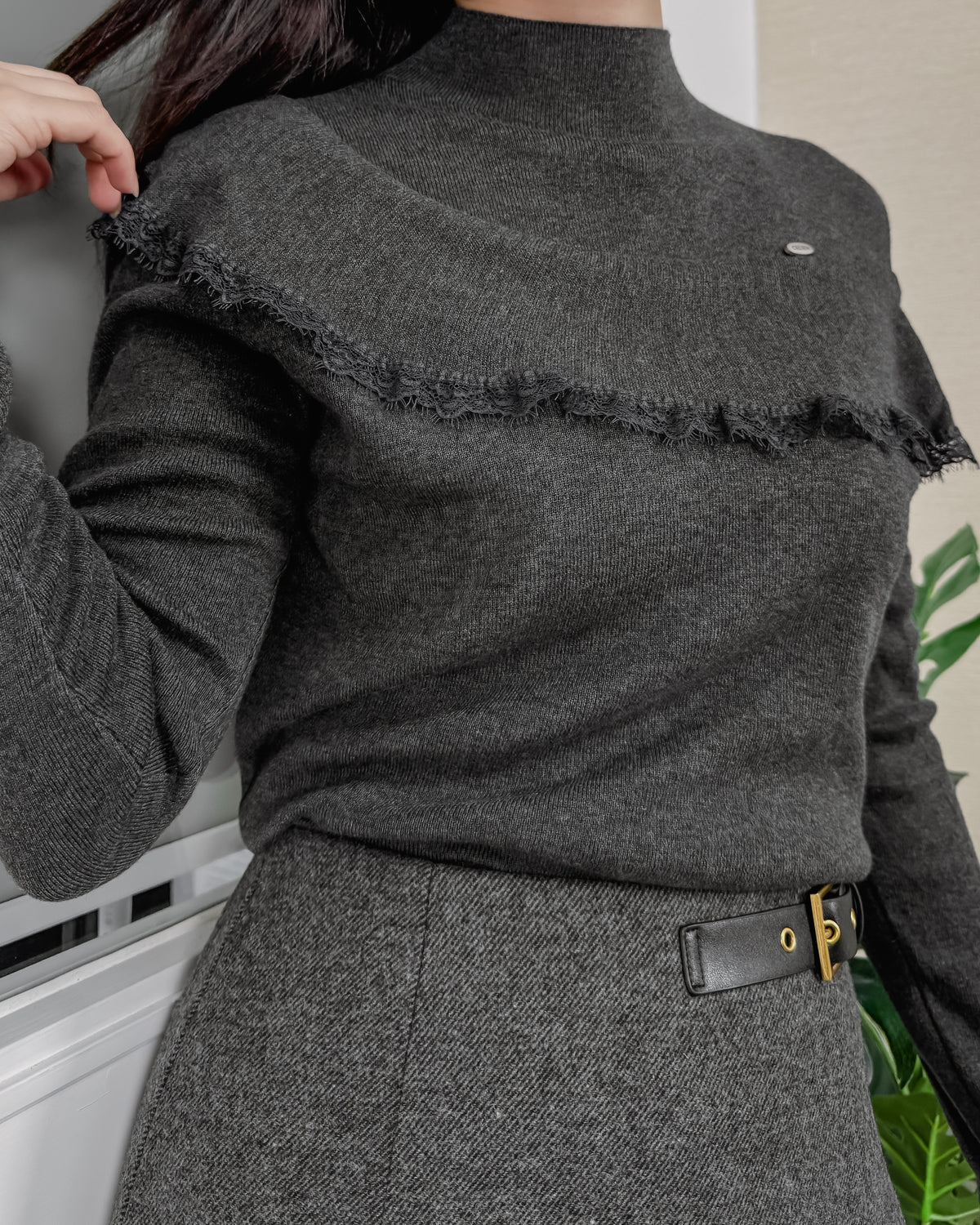 NK326 荷葉邊蕾絲露肩上衣