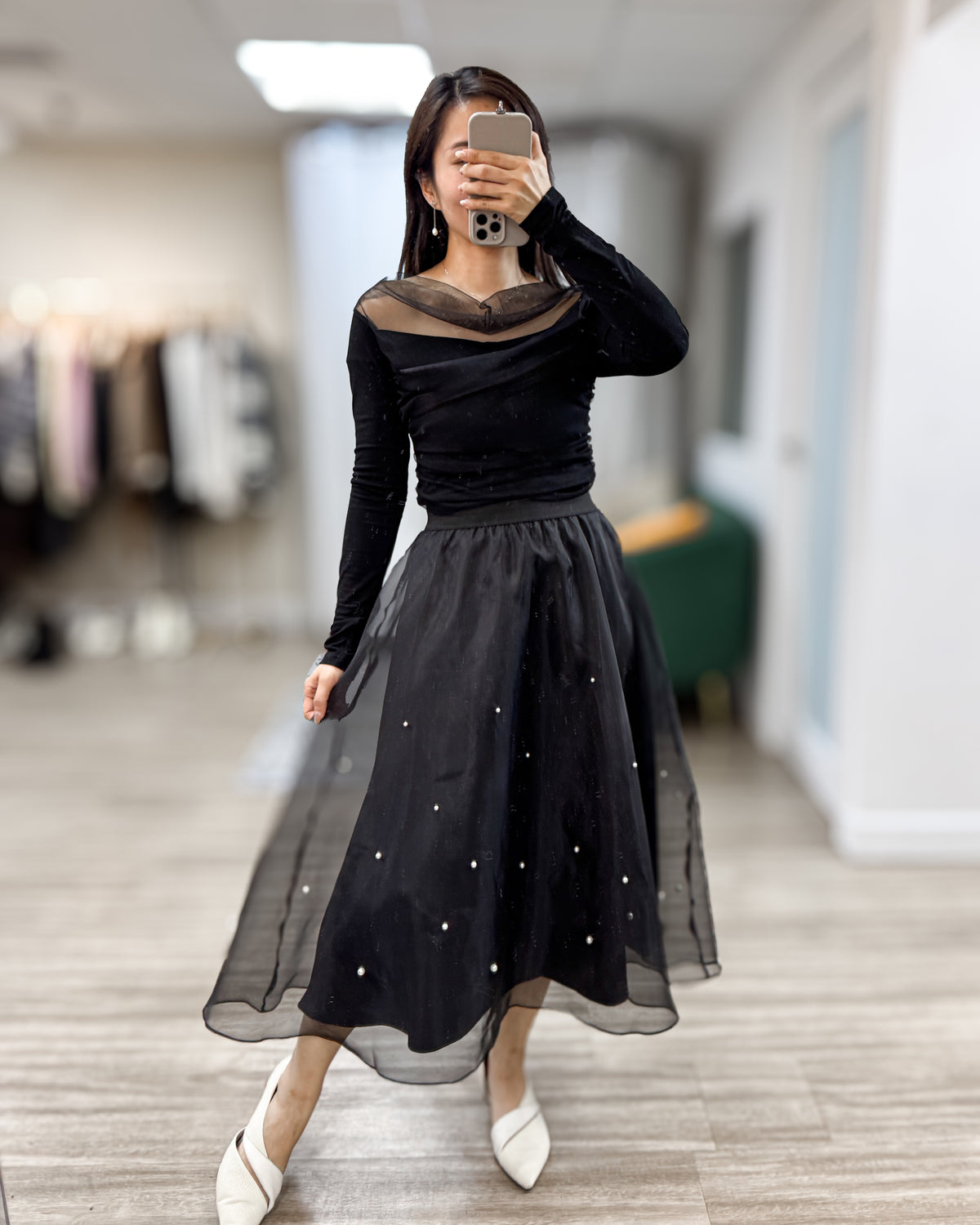 NK414 拼紗露肩上衣