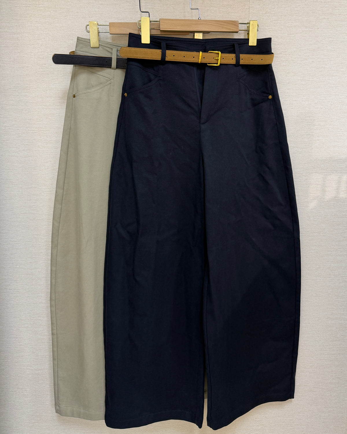 NK401 高腰廓形彎刀褲